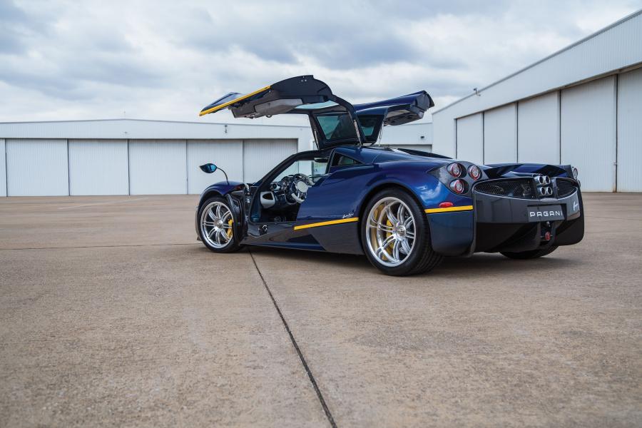  Pagani Huayra 2013 года  (NA) (фото 2 из 112)